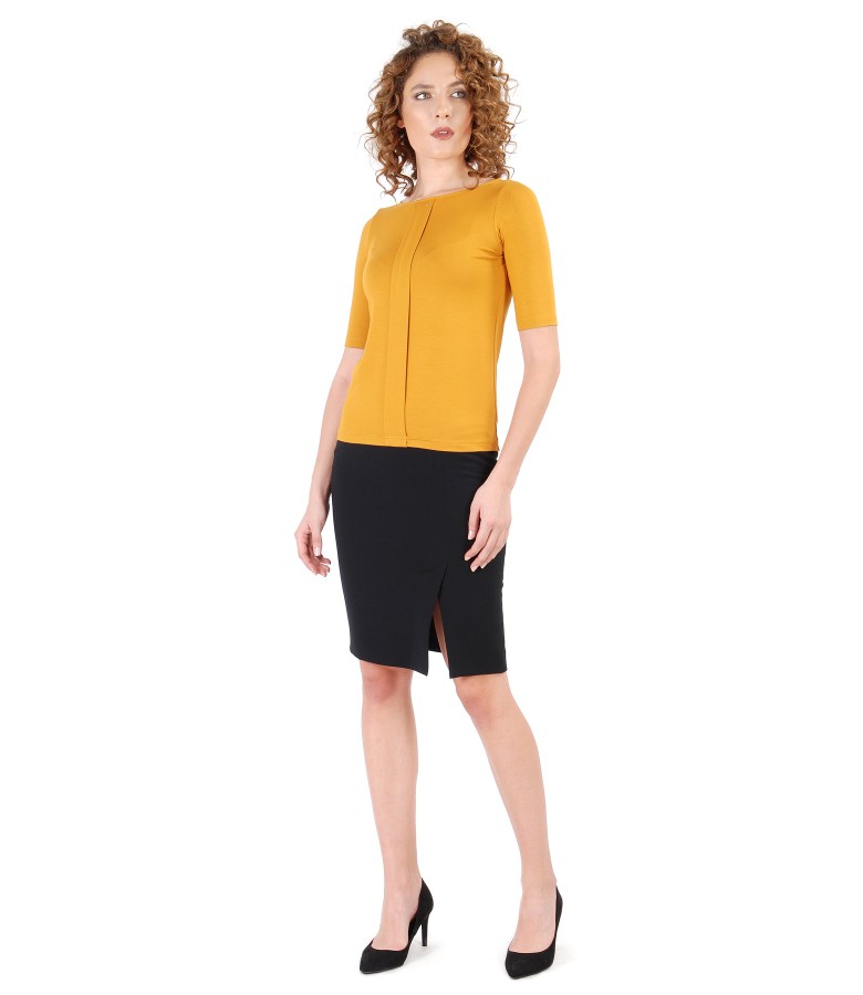 Tinuta office cu bluza din jerse elastic uni si fusta creion