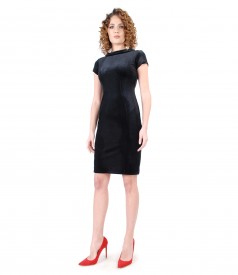 Rochie din catifea elastica si aplicatie de cristale