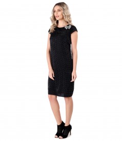 Rochie eleganta cu picouri din catifea