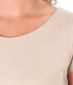 Rochie din jerse elastic cu buzunare laterale