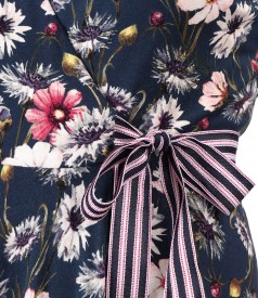 Rochie midi petrecuta din jerse elastic imprimat cu motive florale