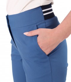 Pantaloni din bumbac elastic subtire cu buzunare pe fata