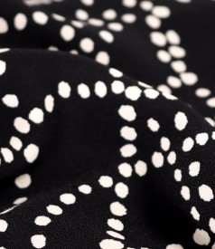 Bluza lejera din viscoza plina imprimata cu motive geometrice si cu perle la decolteu