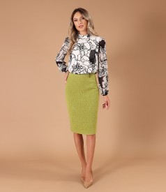 Bluza lejera din voal cu motive florale brocat cu catifea
