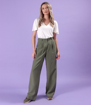 Pantaloni lejeri din tencel cu in si bluza cu maneci ample