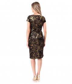 Rochie din catifea elastica imprimata cu motive aurii