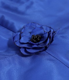 Rochie evazata din tafta cu floare in talie