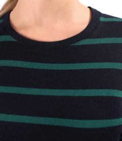 Bluza din jerse elastic gros cu lana cu dungi