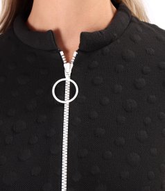 Bluza din jerse elastic gros cu buline tesute in relief