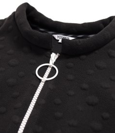 Bluza din jerse elastic gros cu buline tesute in relief