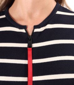Bluza din jerse elastic cu lana cu fermoar pe fata