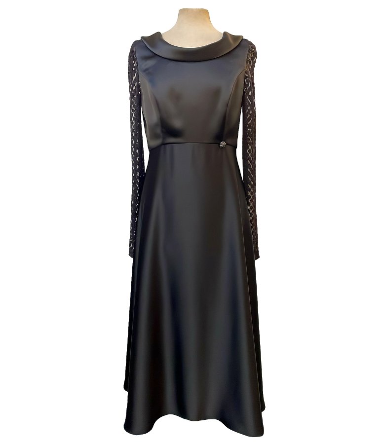 Rochie midi satinata cu maneci lungi din dantela