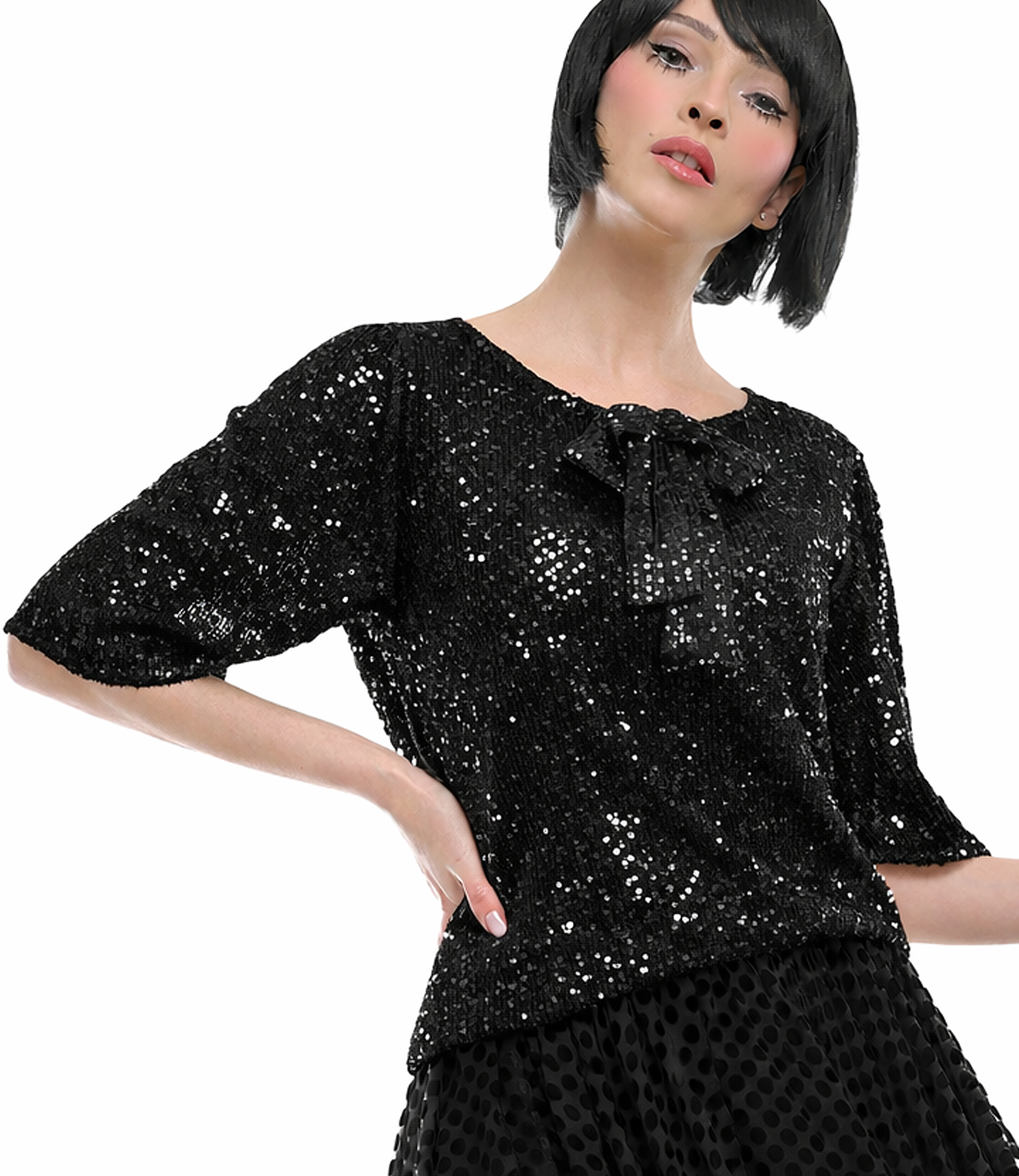 Bluza lejera cu maneci scurte evazate din paiete