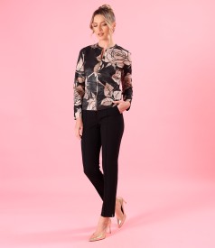 Tinuta eleganta cu pantaloni pana si bluza cu fir metalic auriu si fermoar fata