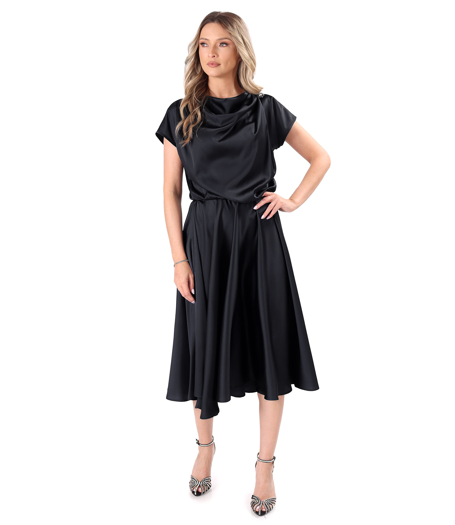 Rochie midi din satin elastic cu decolteu barcuta