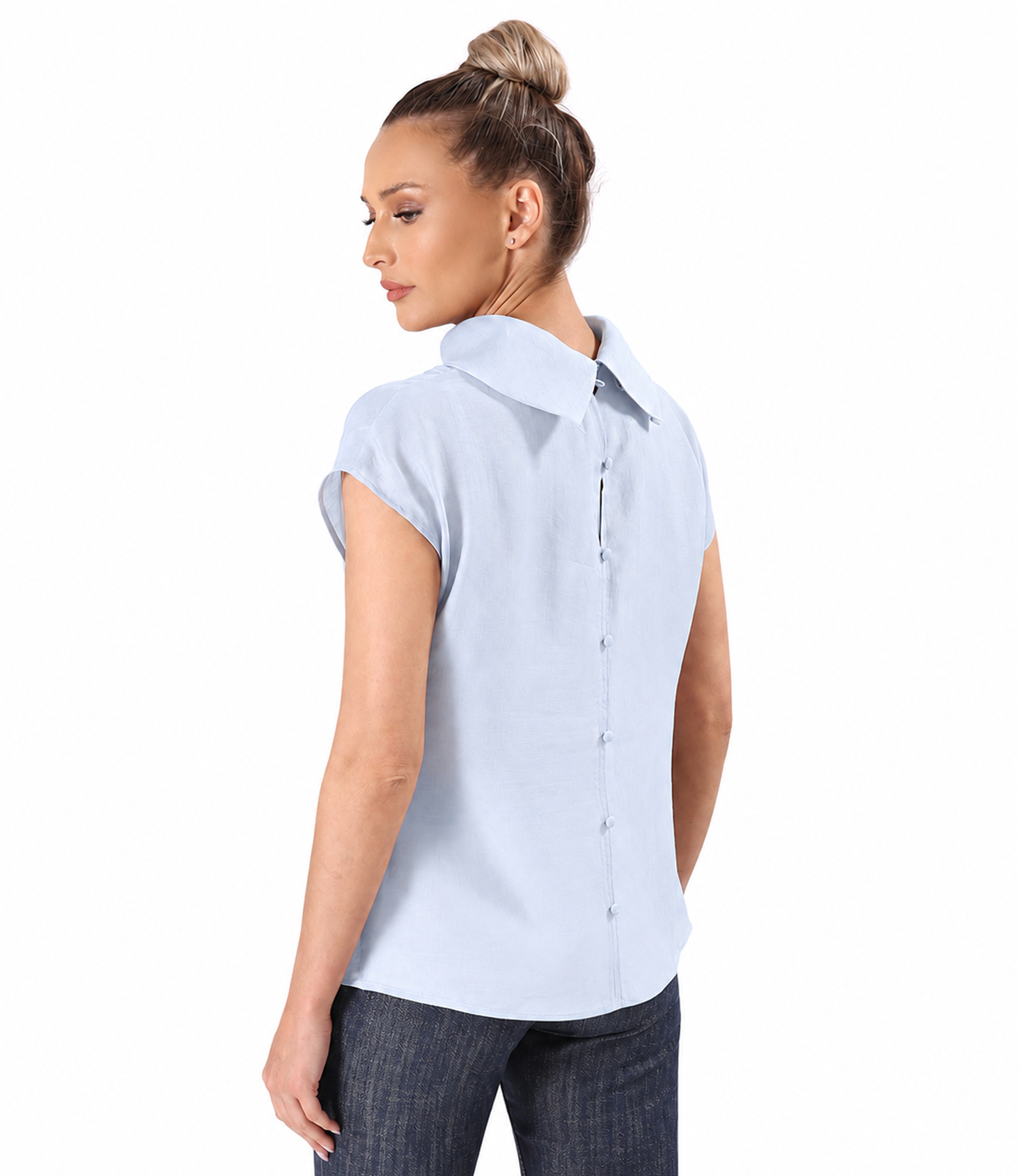 Bluza din tencel cu nasturi la spate