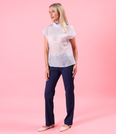 Pantaloni drepti din bumbac elastic cu bluza din tencel