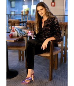 Tinuta de ocazie cu pantaloni din catifea elastica si bolero din catifea cu paiete