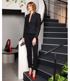 Tinuta office cu pantaloni pana si sacou din stofa elastica cu lana virgina