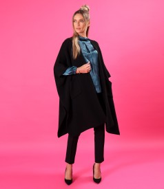 Cardigan lung tricotat cu pantaloni pana si bluza din matase naturala